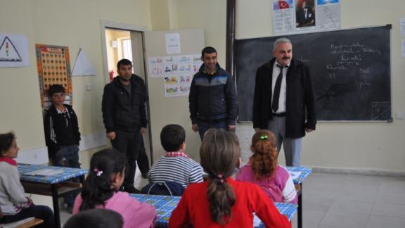 Milli Eğitim Müdürümüz Sayın Halil İbrahim EREN´in okul ziyaretleri devam ediyor.